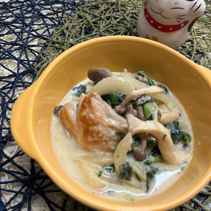 チーズで旨味up♬鶏もも肉のクリーム煮